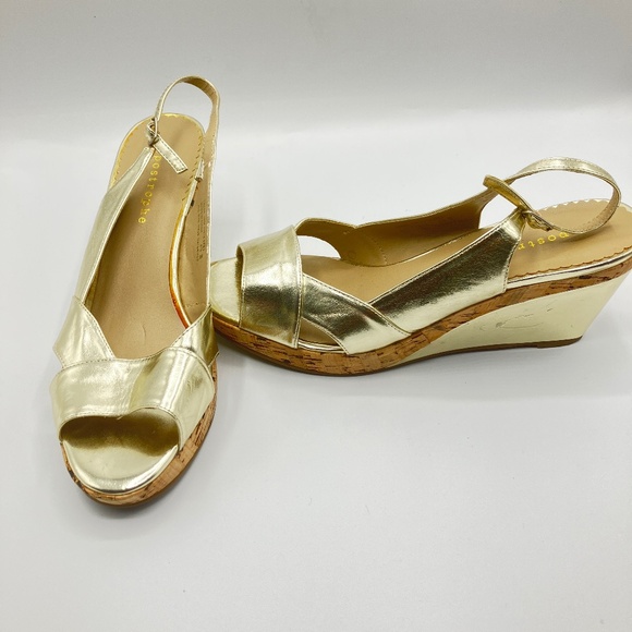 Metallic Gold Slingback Wedge Sandals - Picture 6 of 9